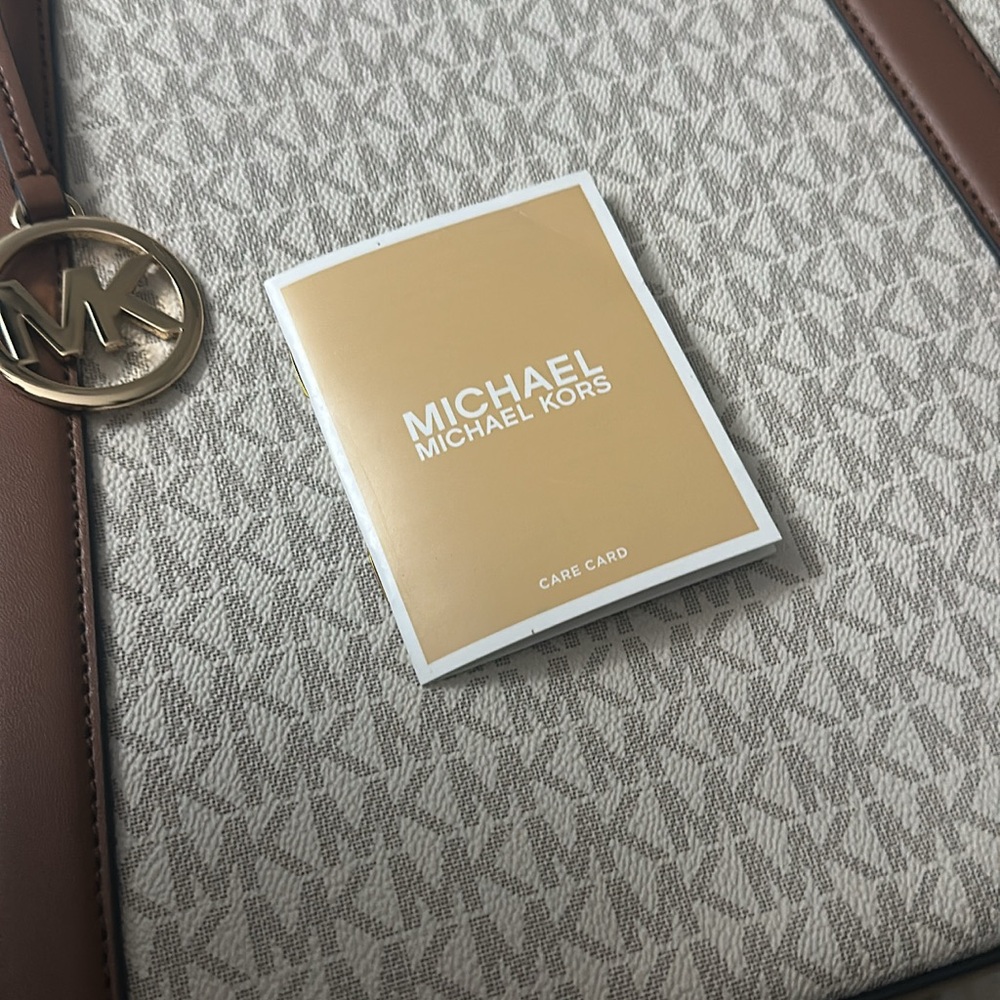 Michael Kors Cream and Brown Tote Bag - Picture 9 of 12